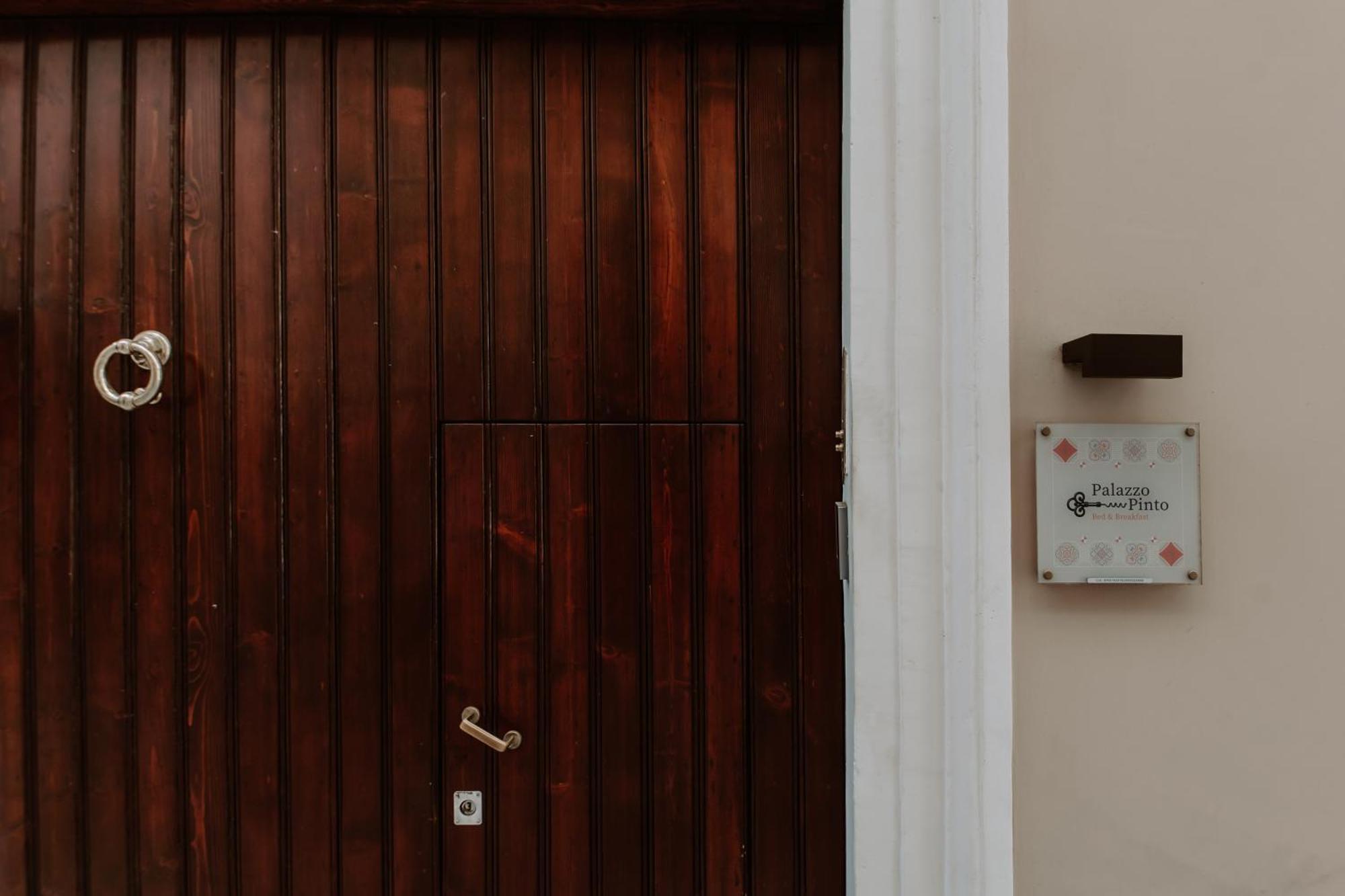 ברינדיזי Palazzo Pinto B&B מראה חיצוני תמונה